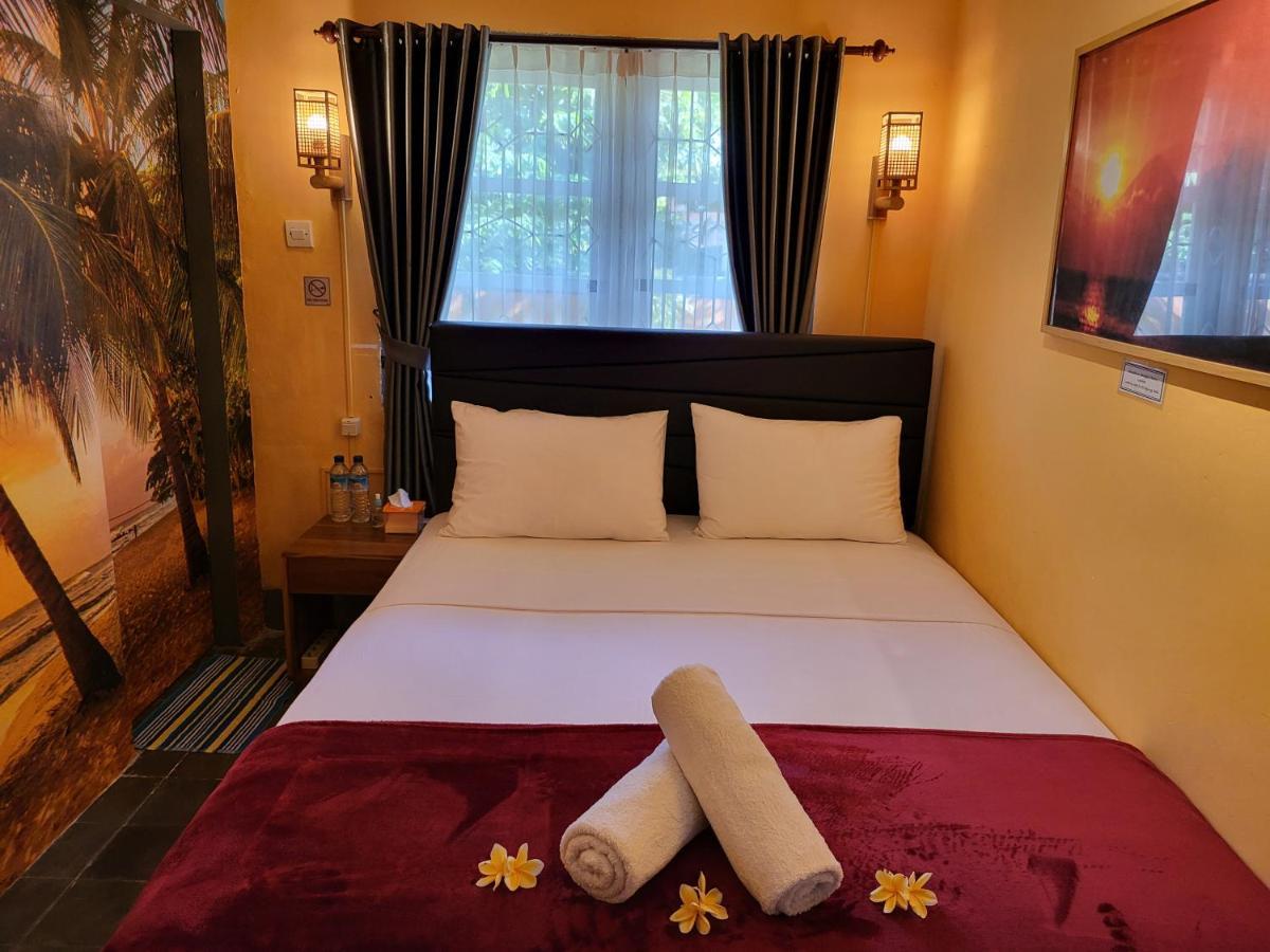 Dewi Sri Guesthouse 马塔兰 外观 照片