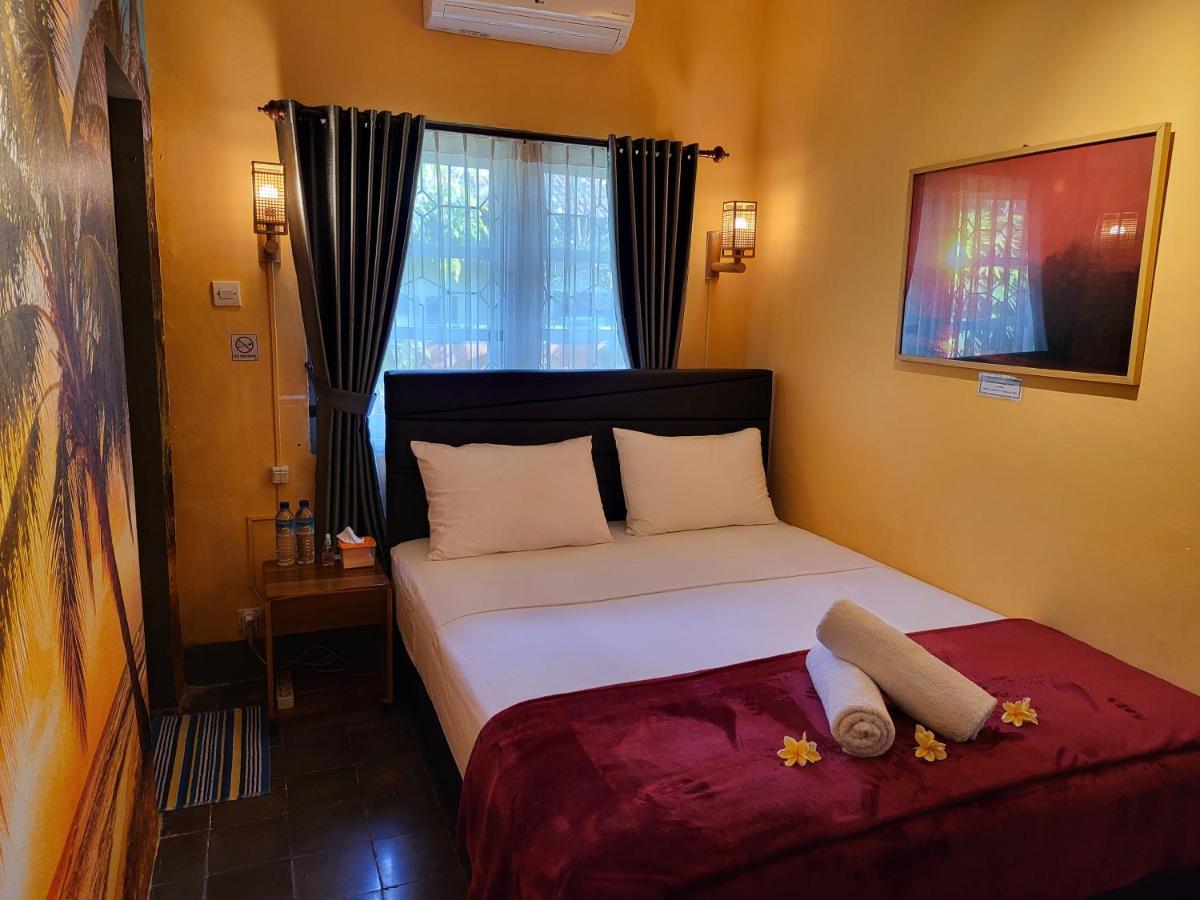 Dewi Sri Guesthouse 马塔兰 外观 照片