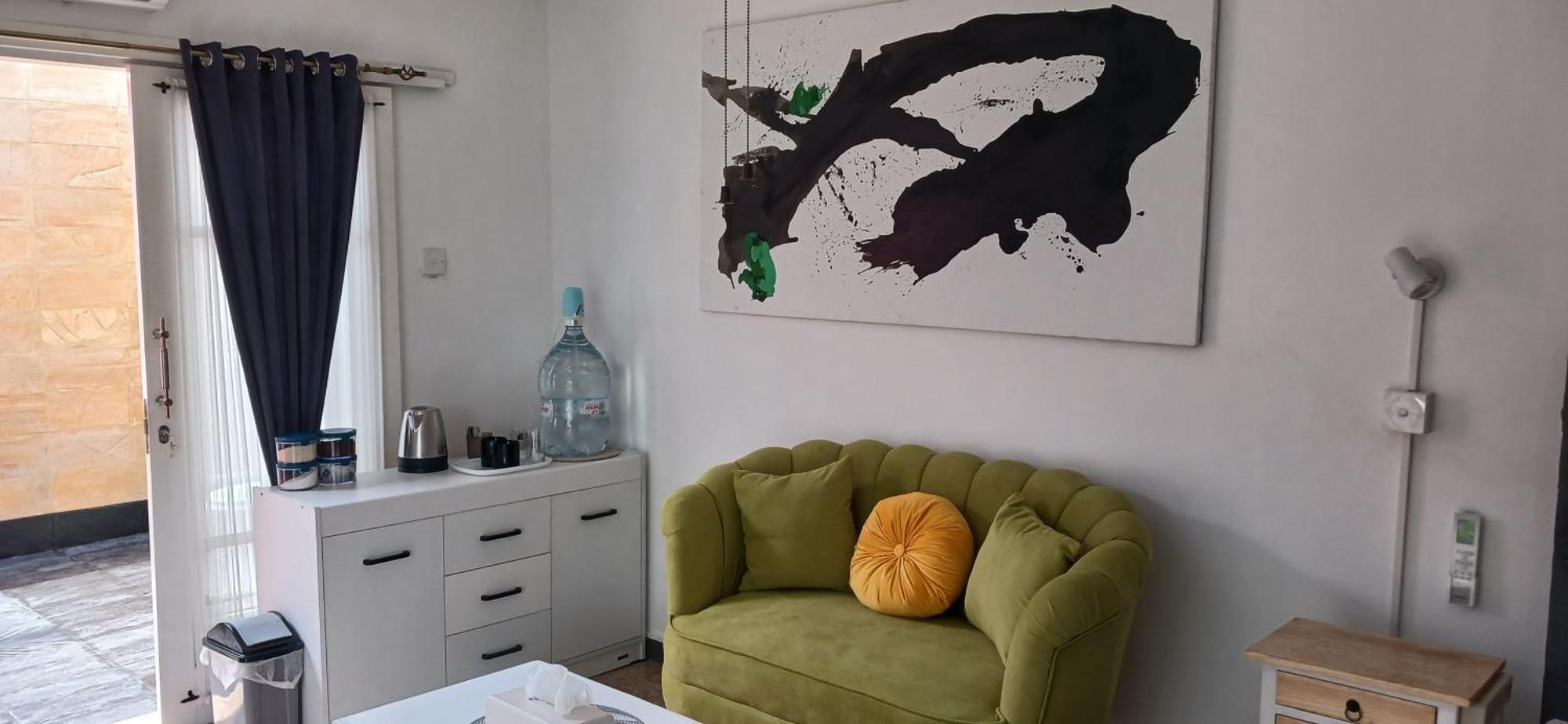 Dewi Sri Guesthouse 马塔兰 外观 照片