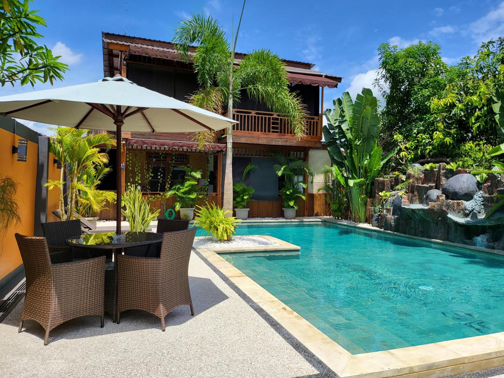 Dewi Sri Guesthouse 马塔兰 外观 照片